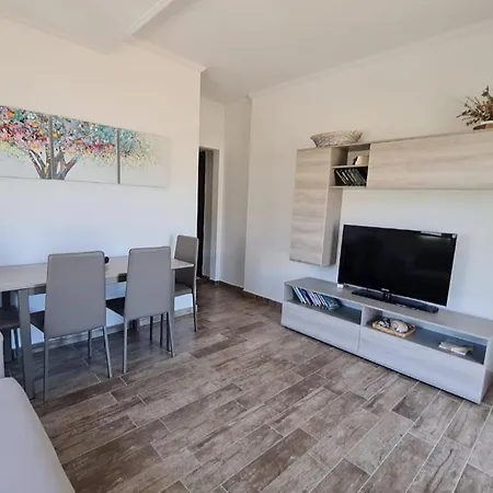 Marina Yachts Apartament Wlora