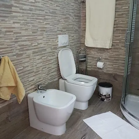 Marina Yachts * Wlora